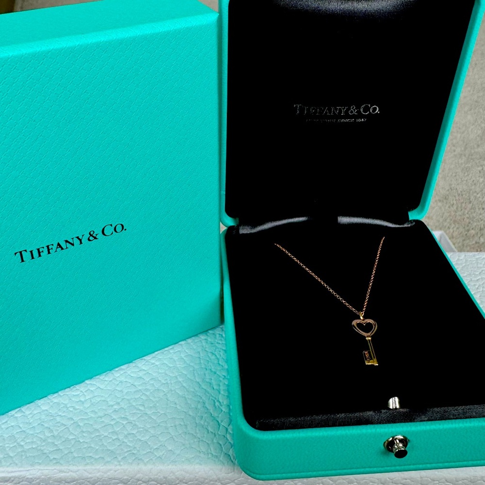 Tiffany heart key pedant